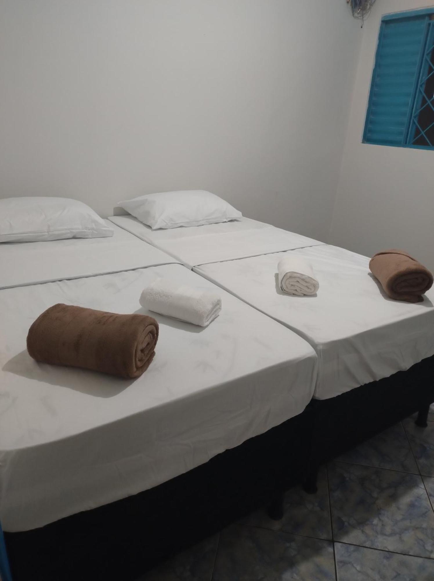 Pousada Roosevelt Quarto 03 - Pousada Central Prox Rodoviaria E Dist Industrial Hotel Uberlândia Buitenkant foto